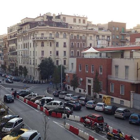 In The Center Of Rome Apartment Bagian luar foto