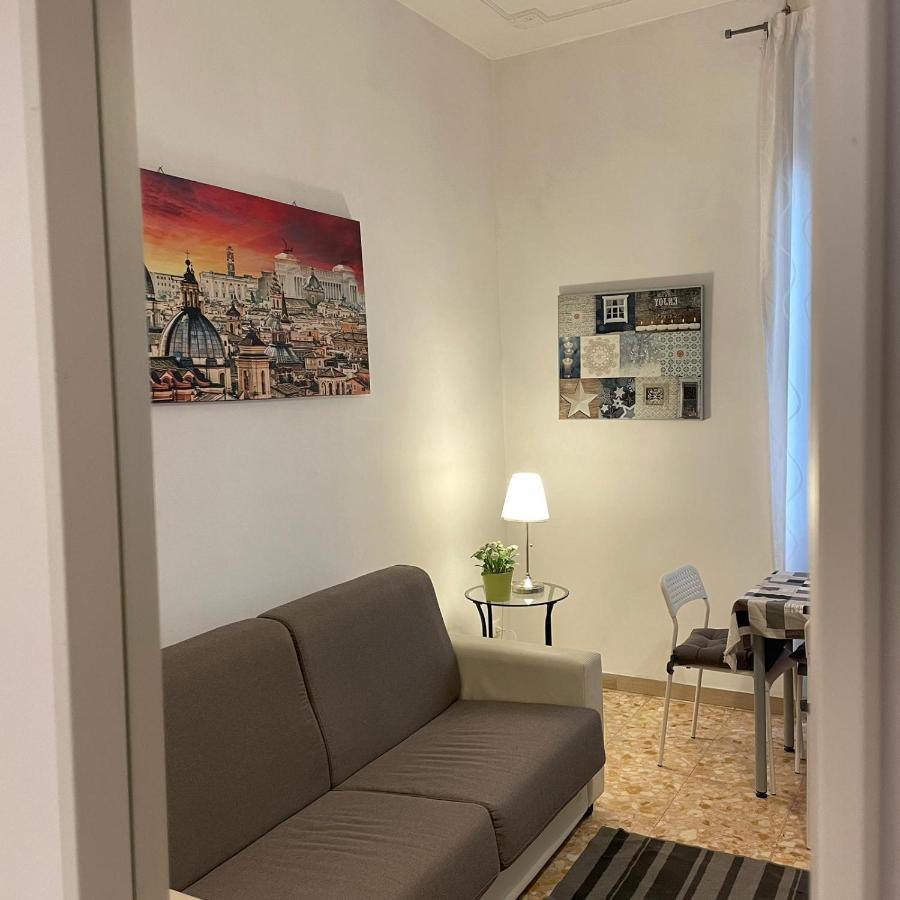 In The Center Of Rome Apartment Bagian luar foto